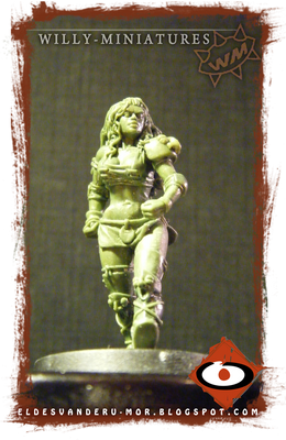 linewoman of Blood Bowl Amazon Team (miniature)