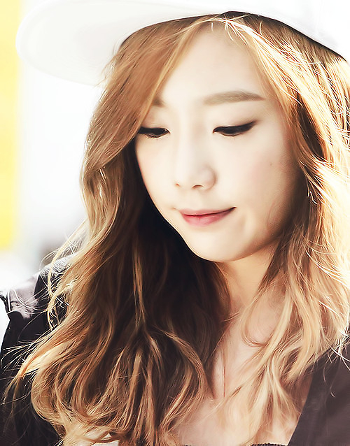 [ Pic Spam ] TaeYeon Airport #2