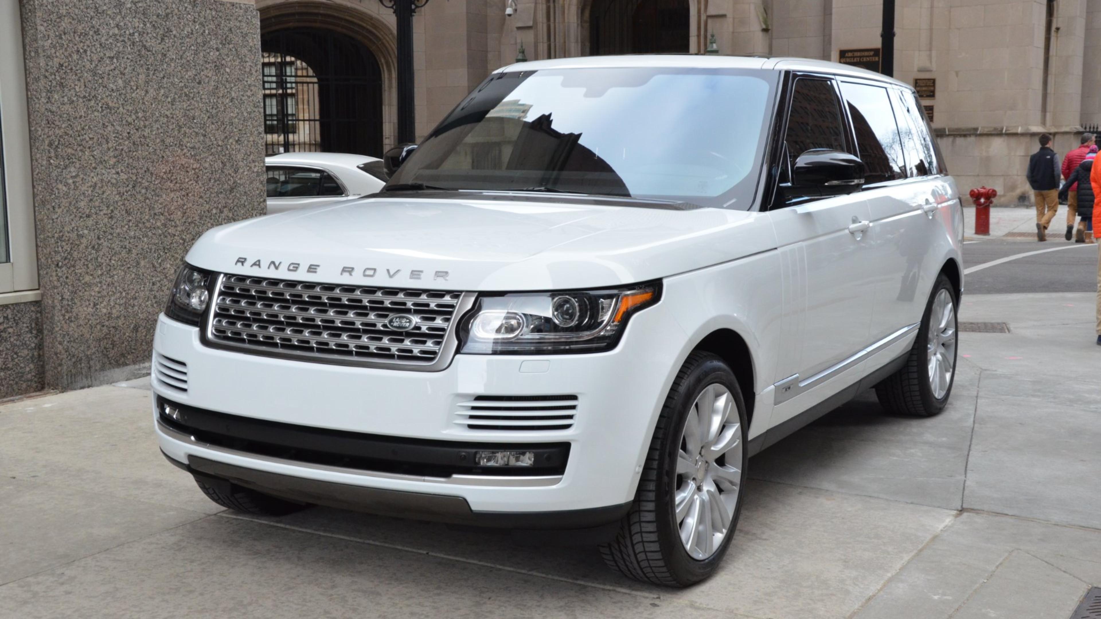 2014 Range Rover Supercharged LWB 1 by BrokenAdam on DeviantArt