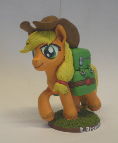 MLP:FIM Applejack making a delivery