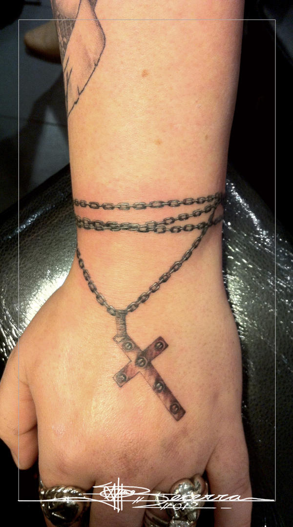 tattoo_chain_and_cross by jbecerra on DeviantArt