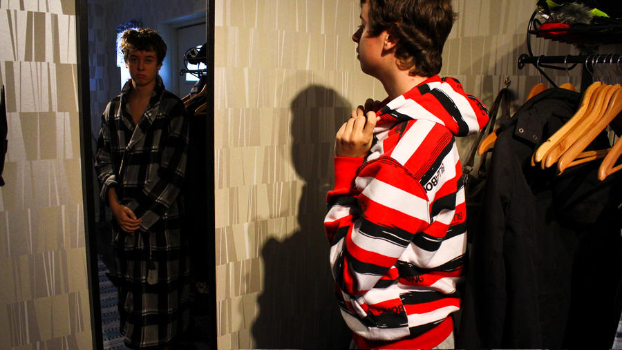 Ugly Mirror by tolvan on DeviantArt