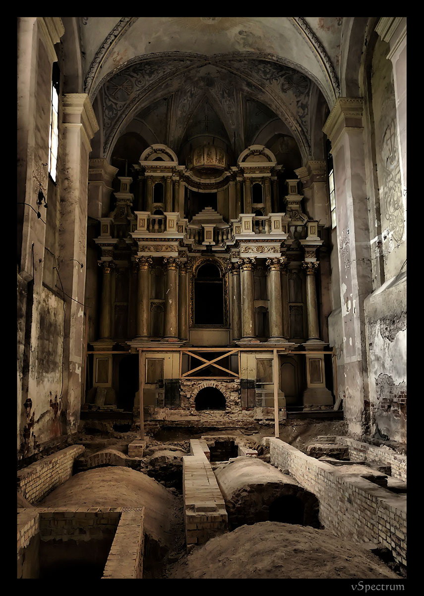 14 St. George Church - altar