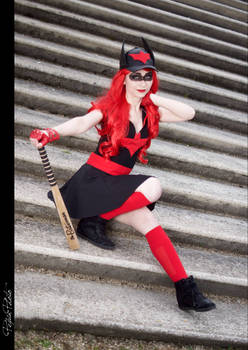 Bombshell Batwoman cosplay