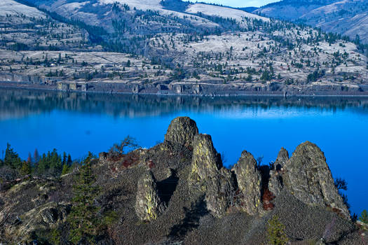 View from the Memaloose Overlook