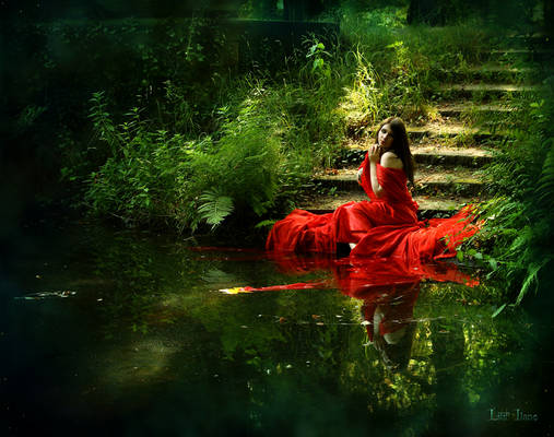 The red woman at the lake