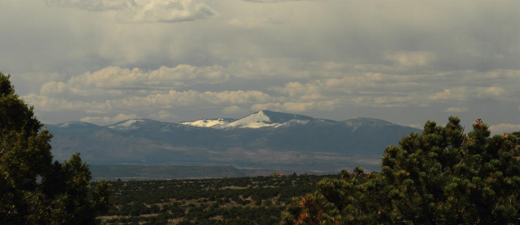 Mountain by hdfilmnoir on DeviantArt