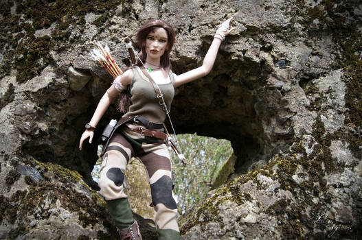 Tomb Raider 2013 - Hunter dirty outfit 05