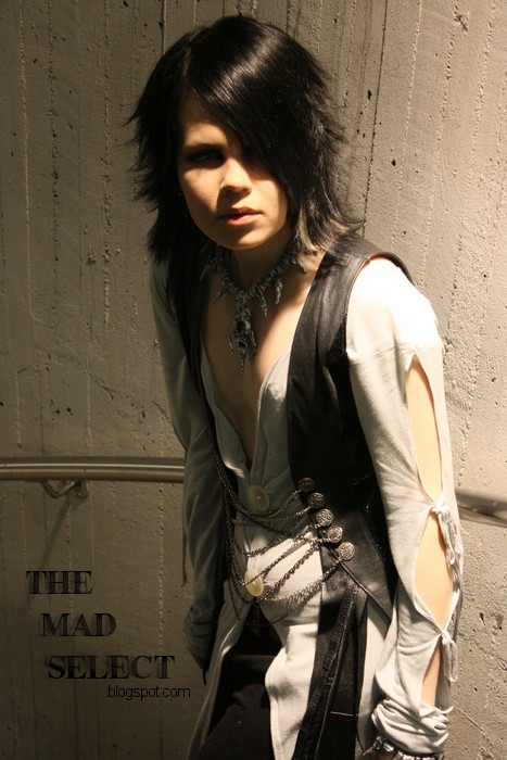 the GazettE Aoi Before I Decay cosplay pt. 2