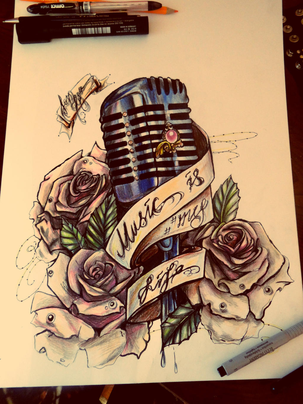 #roses#microphone#musicismylife