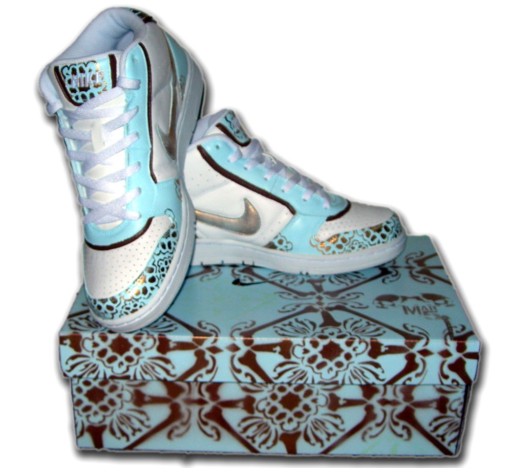 Mar5 Nike Air Prestige Mids1