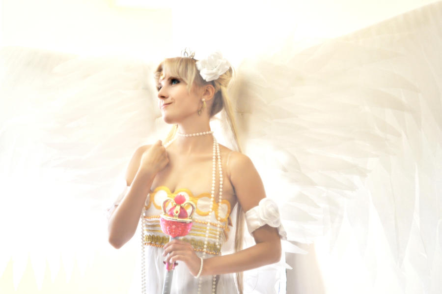 Neo Queen Serenity Cosplay ^^