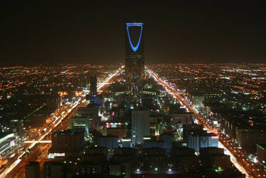 Saudi Kingdom Tower at night