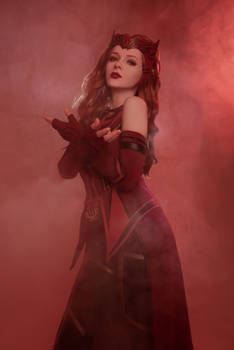 Scarlet witch - wanda Maximoff - by Evenink