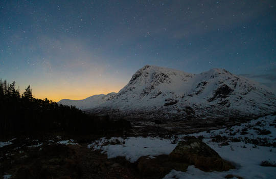 Buachaille at night