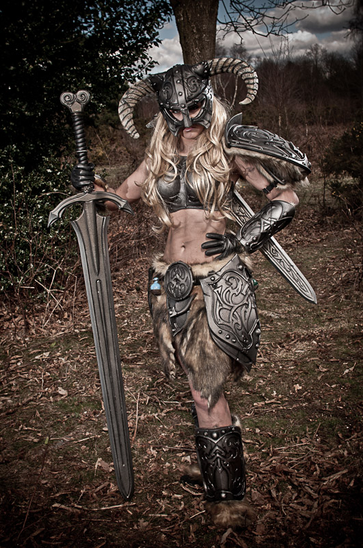 Skyrim Cosplay with Great sword