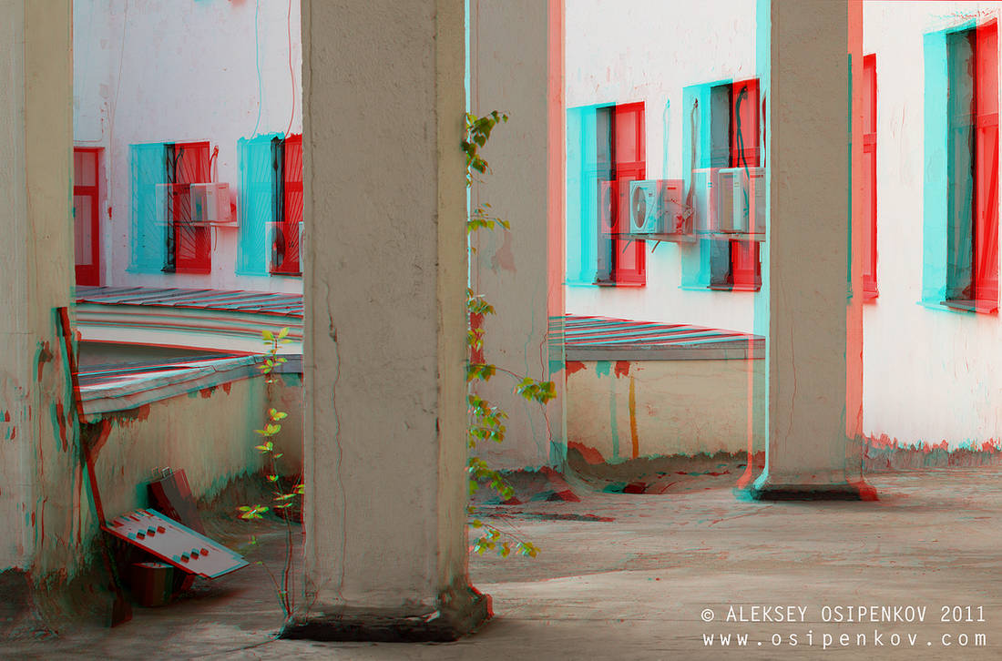 Who is hiding behind a pillar? Anaglyph by Osipenkov on DeviantArt