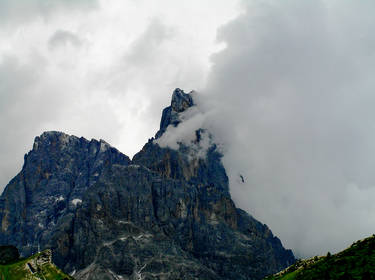 Clouds on Cimon della Pala