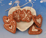 Gingerbread Cookies by DeliciousTrickery