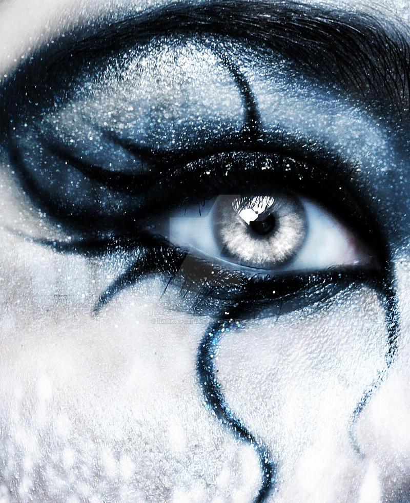 Deathrock make-up V