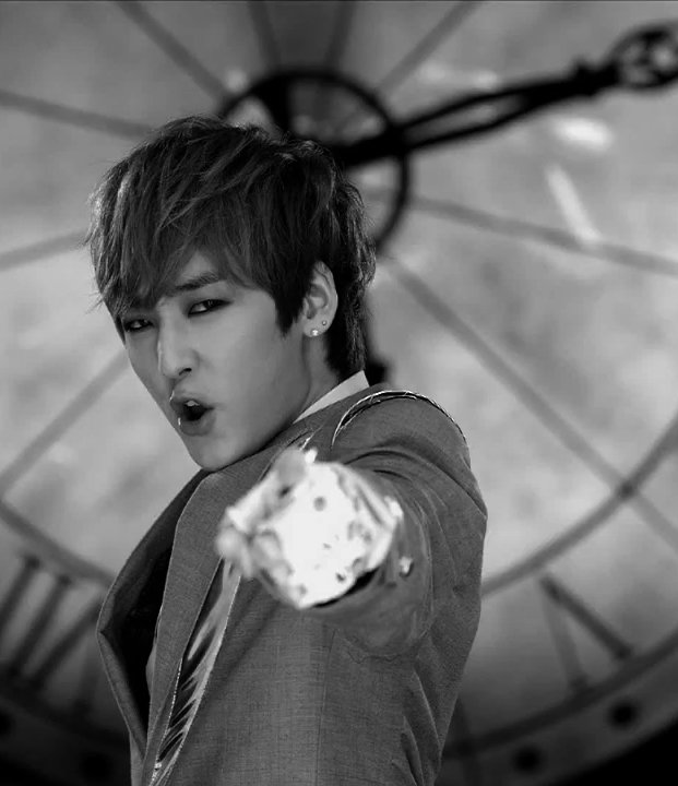 Kevin Tick Tack MV Gif by Amazonay on DeviantArt