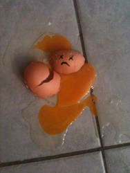 Poor Eggie! v_v