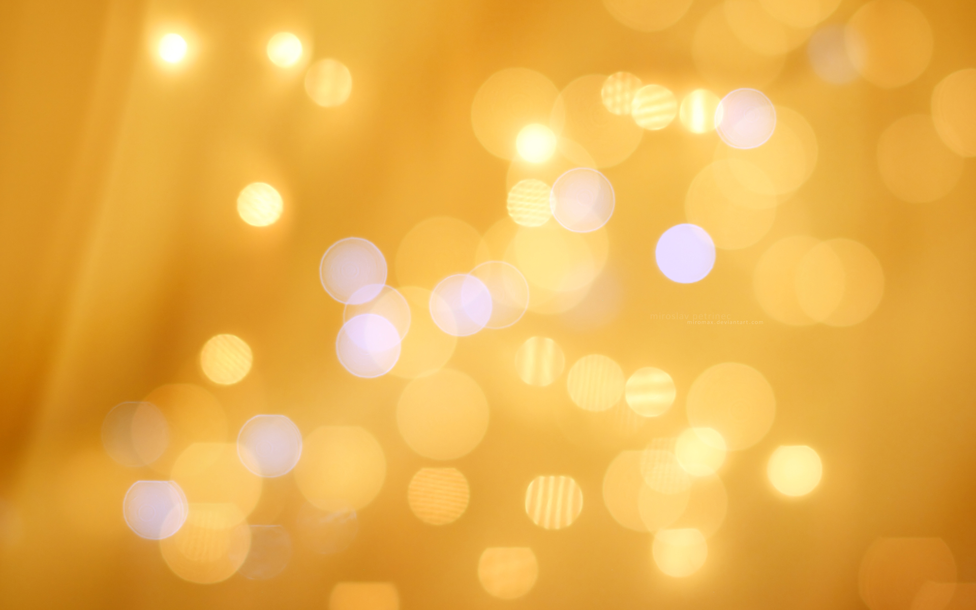 Gold Bokeh Wallapaper