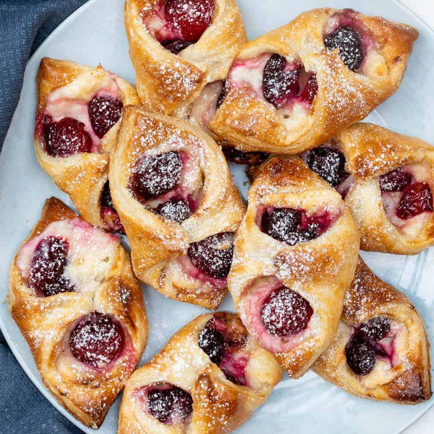 Danish Pastries (SCRATCH the Webtoon) by KwamisLovesHearts on DeviantArt