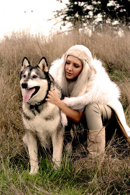 Daenerys and Direwolf