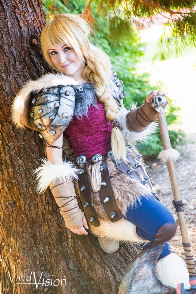 Astrid Hofferson Cosplay By Tarah Rex On DeviantArt astrid-hofferson-cosplay-by-tarah-rex-on-deviantart