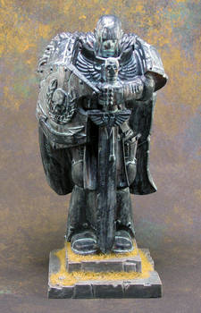 Ancient Space Marine Statue