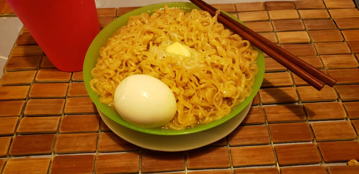 Simple tamago ramen.