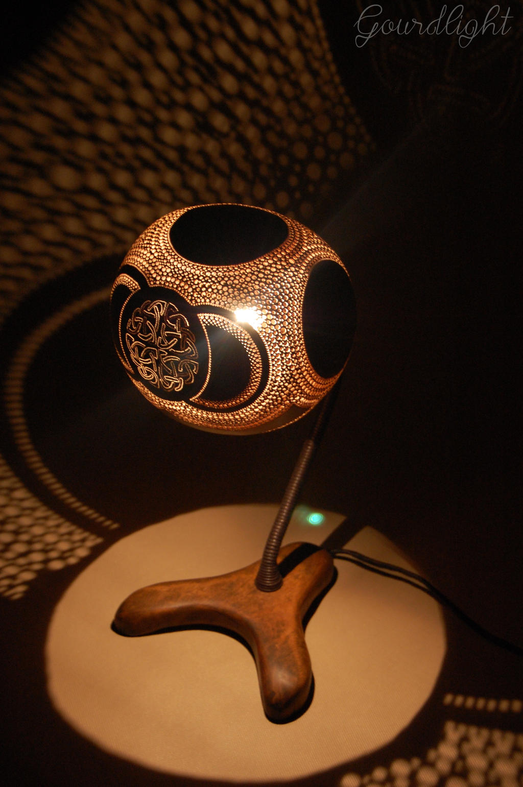 Handcrafted gourd lamp -Table lamp VII- Gourdlight