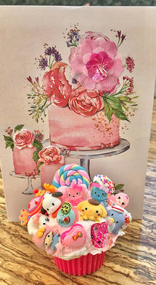 Hello Kitty and Friends Cupcake Treasure Box