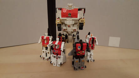 Combiner Photos Part 6: Aerialbots G1 (8/13)