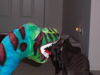 Dinosaur Attacks Kitty