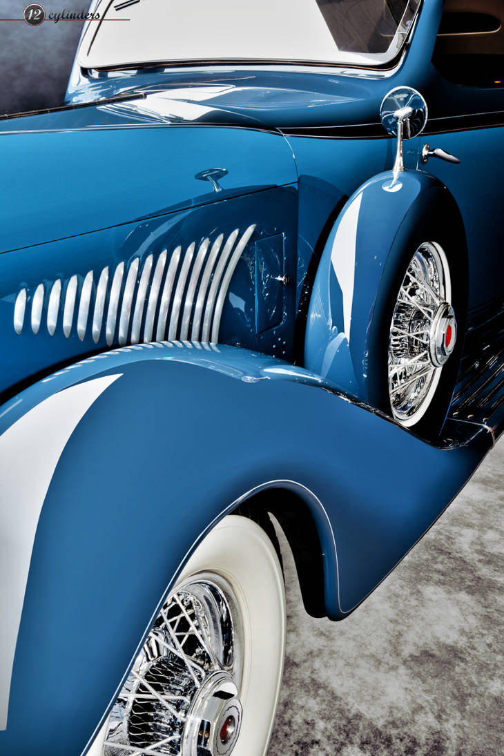 Matrix 1:43 Duesenberg J-519-2548 Cabriolet D'Ieteren Closed Top 1935 Matrix 1:43 Duesenberg J-519-2548 Cabriolet D'Ieteren Closed Top 1935
