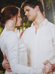 Bella and Jacob at Wedding