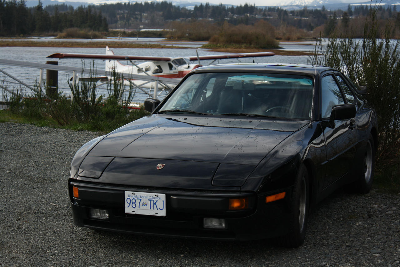 Porsche 944