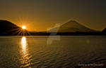 Sunrise at Shoji Lake by navianthony