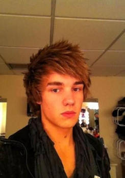 Liam!! :3