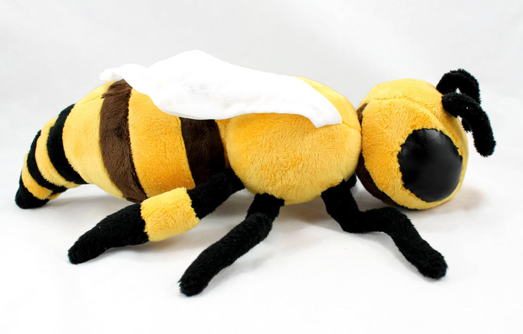 Realistic Bee Stuffed Animal Plush Toy – KEAIART