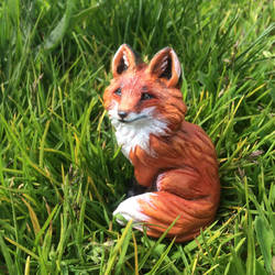 Red fox figurine