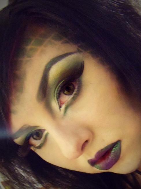 medusa themed makeup