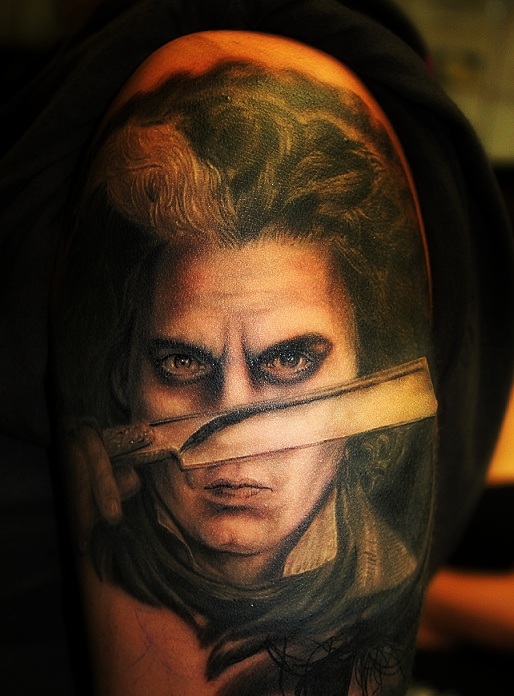 Sweeney Todd (Johnny Depp)