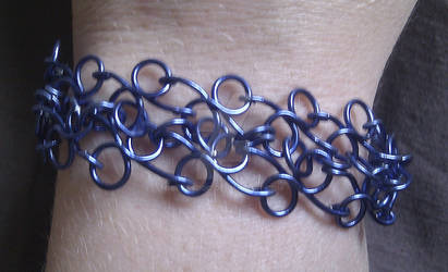 Loopy (b)lou wire bracelet