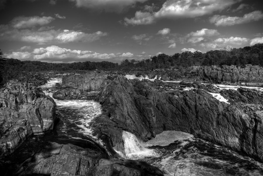 Great Falls BW HDR