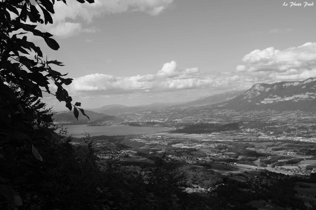Lac du Bourget by LsPhotoProd on DeviantArt