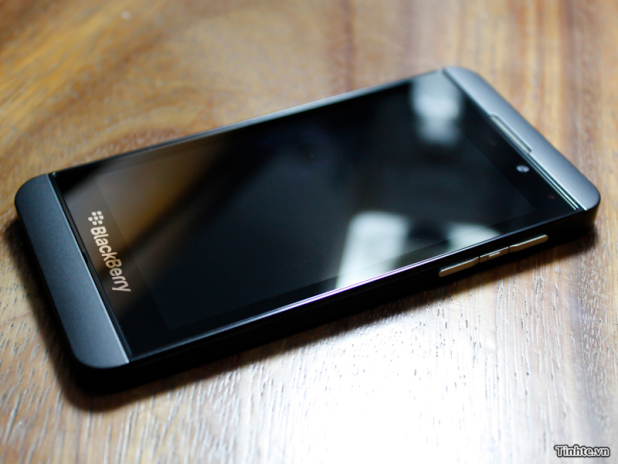 RIM Names the First BlackBerry 10 Phone as Z10