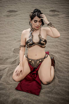 Slave Leia Cosplay